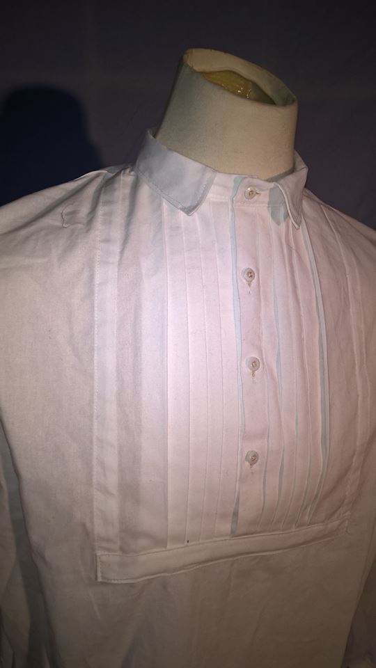 Menâ€™s Pleated-Front Dress Shirt